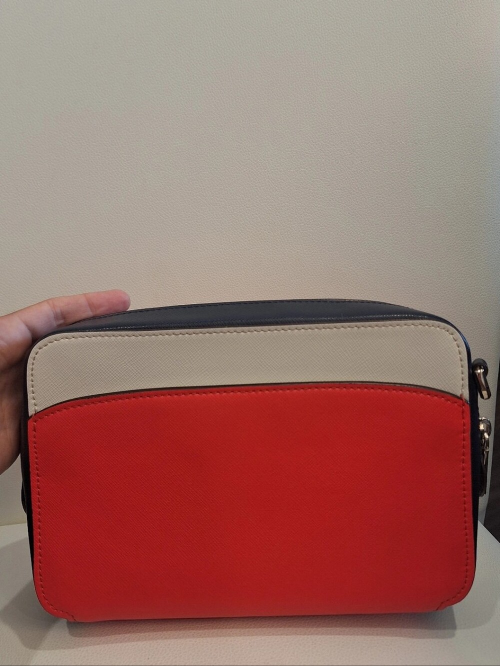Kate Spade Red & Navy Leather Cam Bag/ Crossbody EUC - Picture 4 of 7